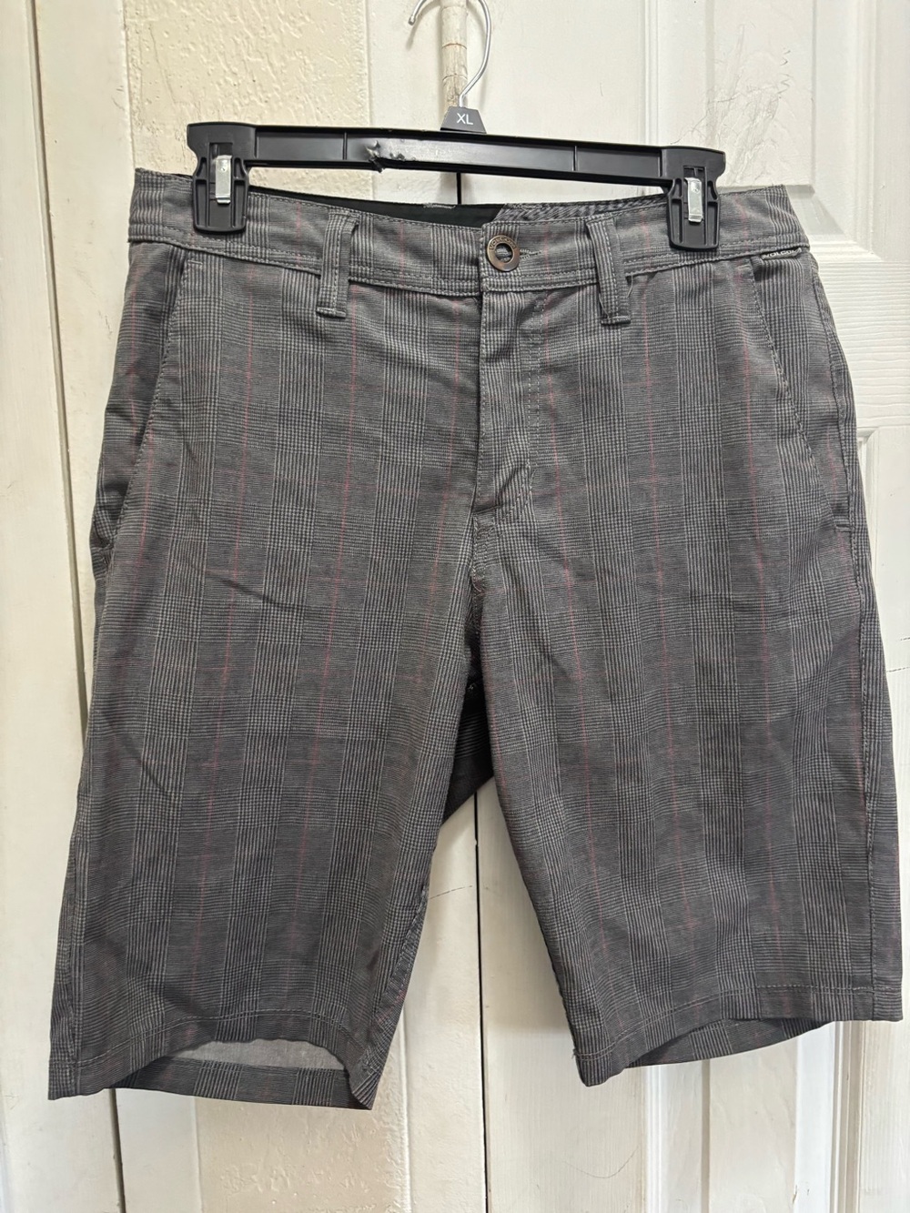 Volcom Men's Gray Flat-Front Shorts with Subtle Red Pinstripe